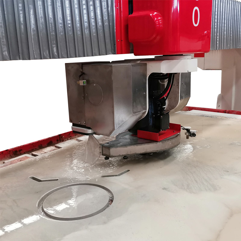 Italienisches System Steinmaschinen automatischer Multifunktions-5-Achsen-CNC-Fräser Brückensäge Marmorsteinschneidemaschine mit Fräsen